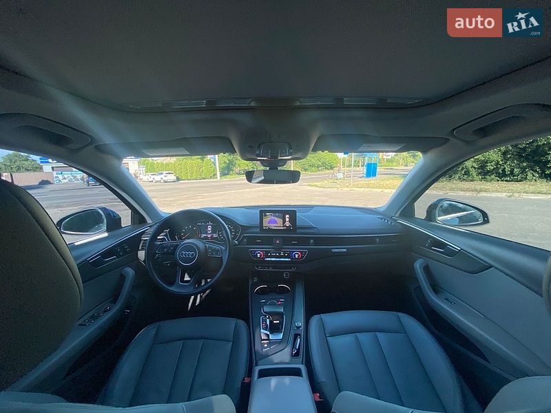 Седан Audi A4 2018 в Умані