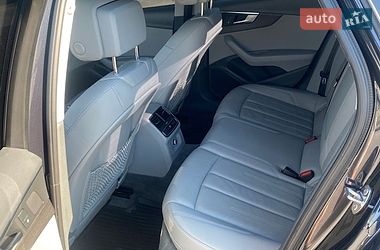 Седан Audi A4 2018 в Умані