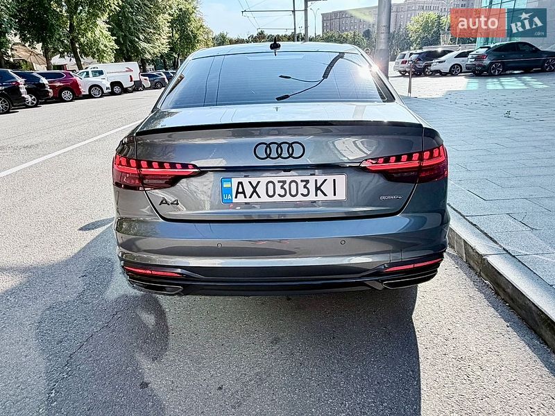 Седан Audi A4 2022 в Харькове