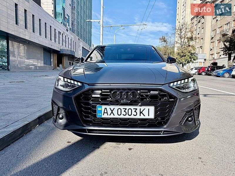 Седан Audi A4 2022 в Харькове