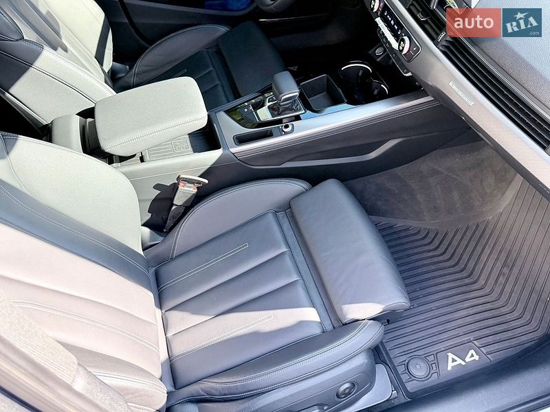 Седан Audi A4 2022 в Харькове