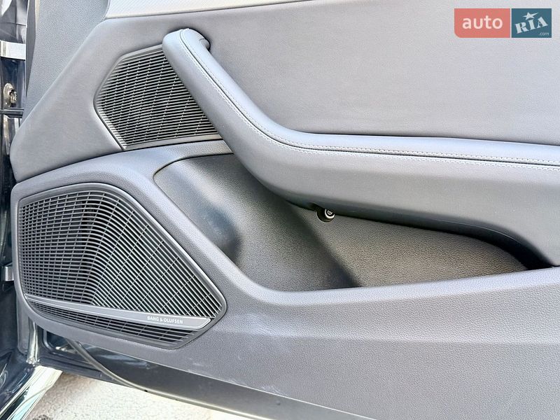 Седан Audi A4 2022 в Харькове