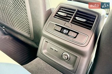 Седан Audi A4 2022 в Харькове