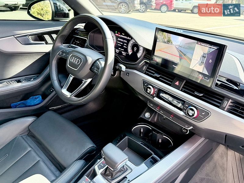 Седан Audi A4 2022 в Харькове