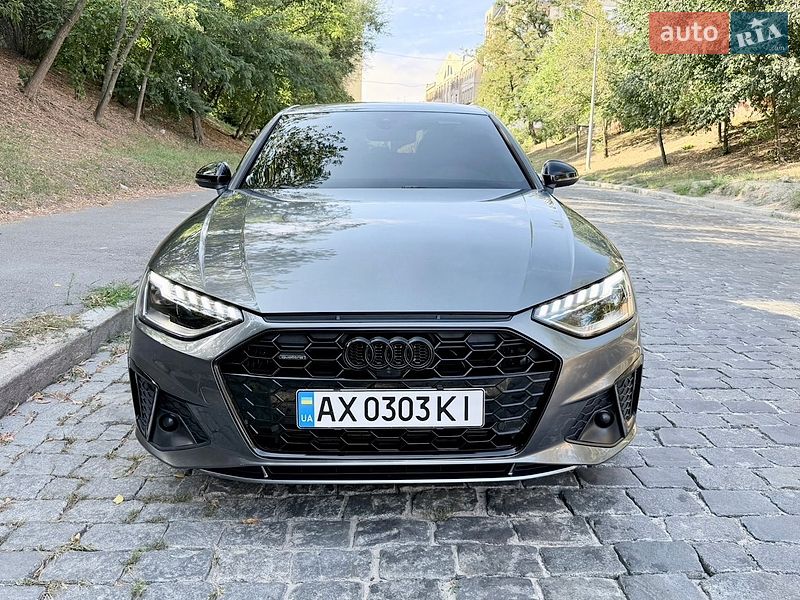 Седан Audi A4 2022 в Харькове