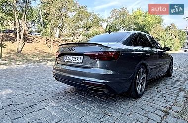Седан Audi A4 2022 в Харькове