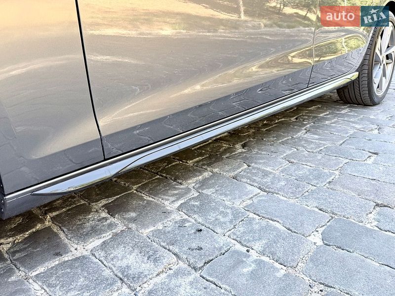 Седан Audi A4 2022 в Харькове