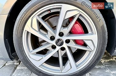 Седан Audi A4 2022 в Харькове