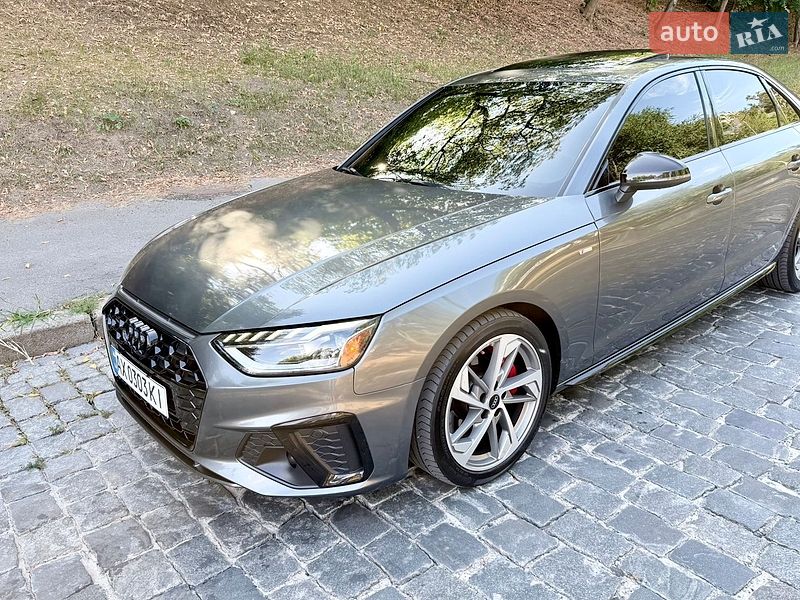 Седан Audi A4 2022 в Харькове
