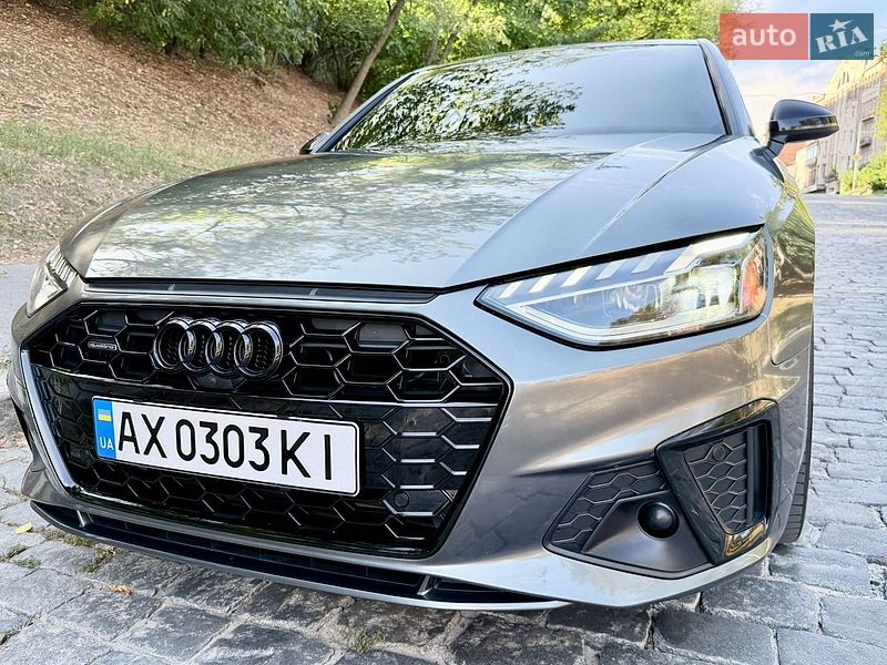Седан Audi A4 2022 в Харькове