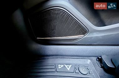 Седан Audi A4 2022 в Харькове