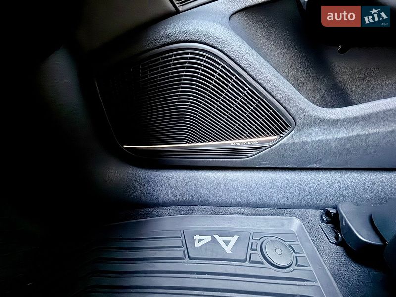 Седан Audi A4 2022 в Харькове
