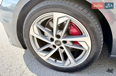 Седан Audi A4 2022 в Харькове