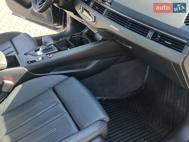 Седан Audi A4 2023 в Одессе