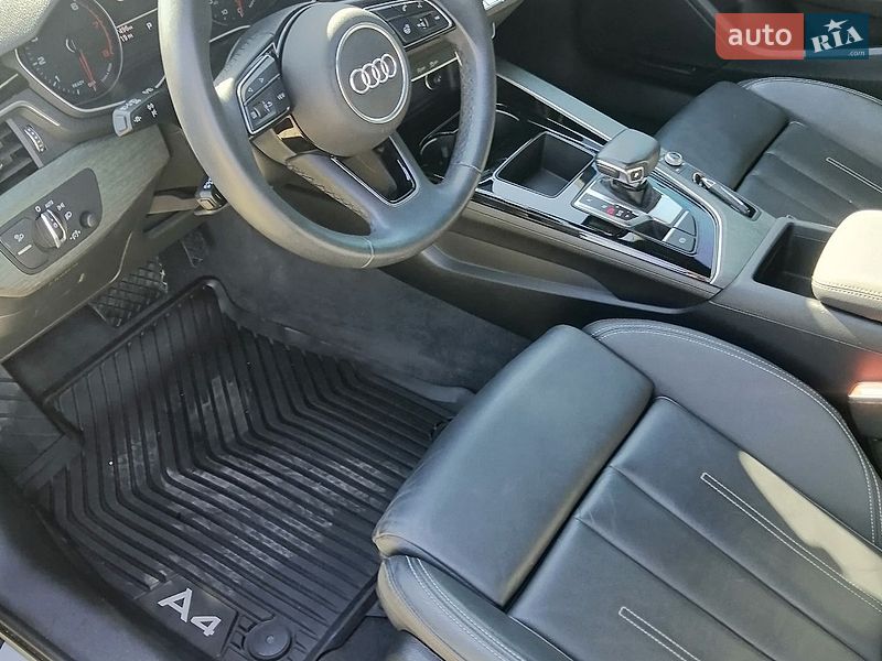 Седан Audi A4 2023 в Одессе