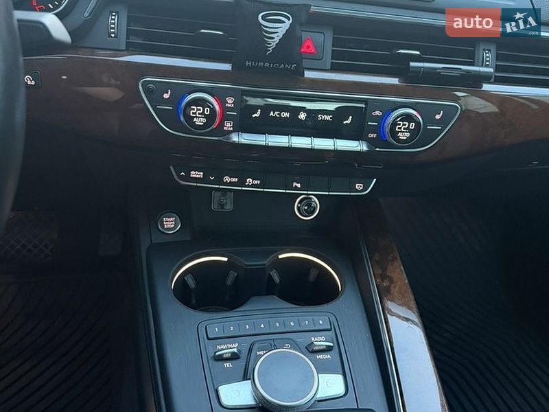 Седан Audi A4 2018 в Києві