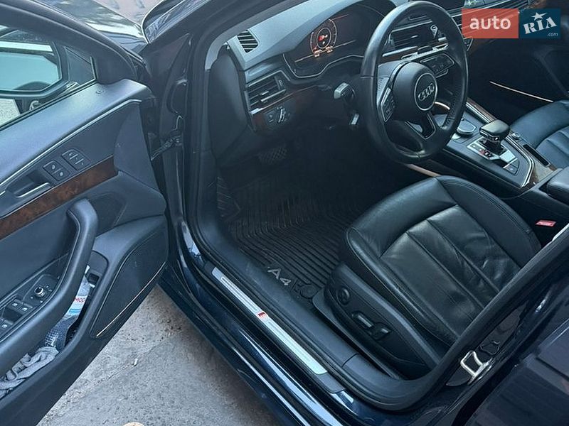 Седан Audi A4 2018 в Києві