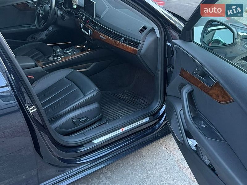 Седан Audi A4 2018 в Києві