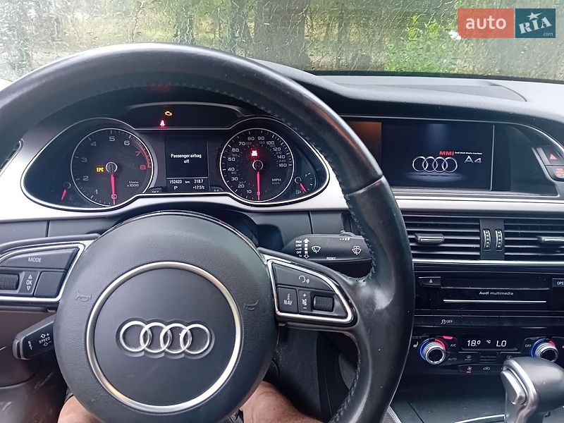 Седан Audi A4 2015 в Жидачові
