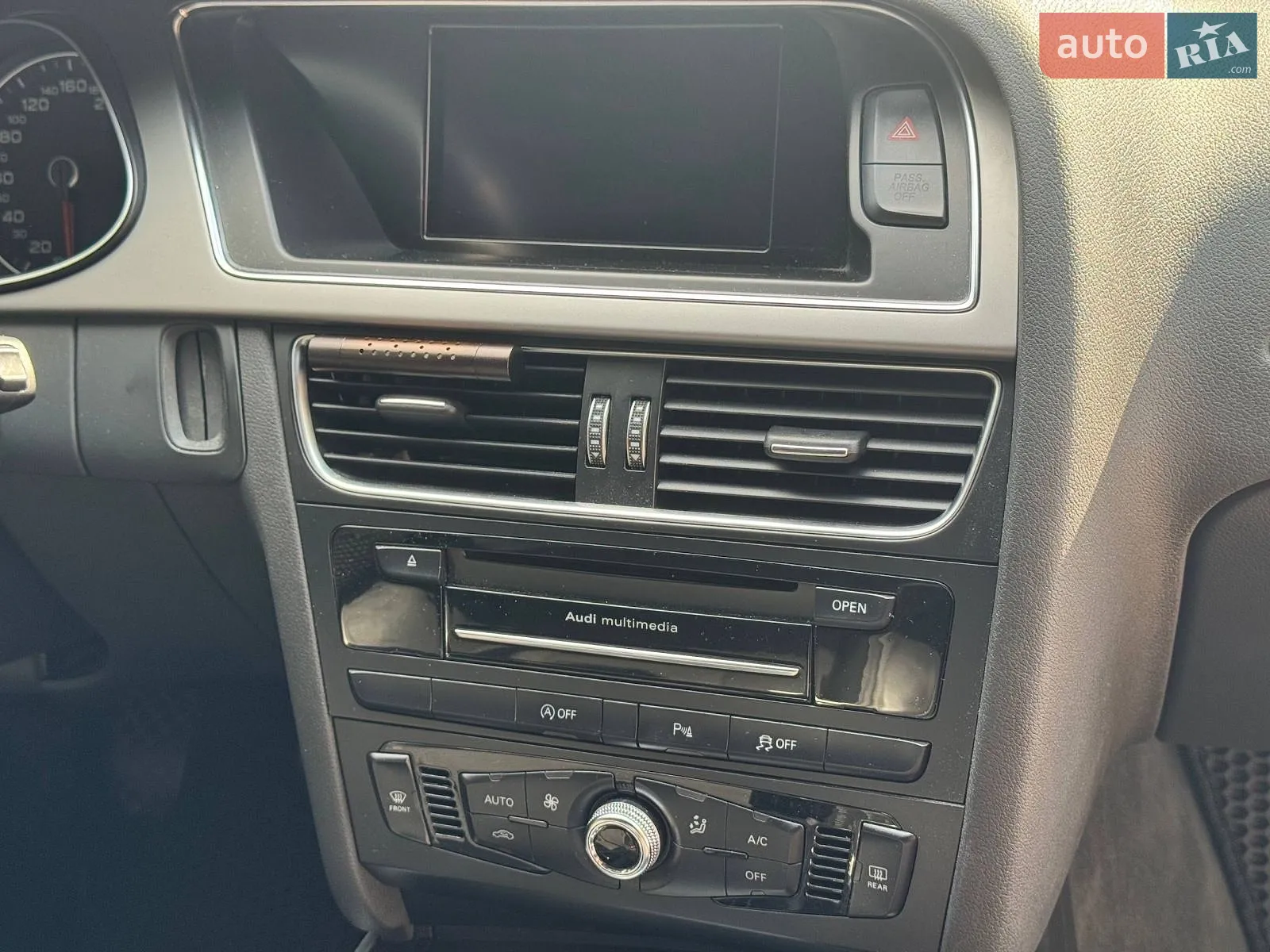 2014 Audi A4 - мініатюра 18