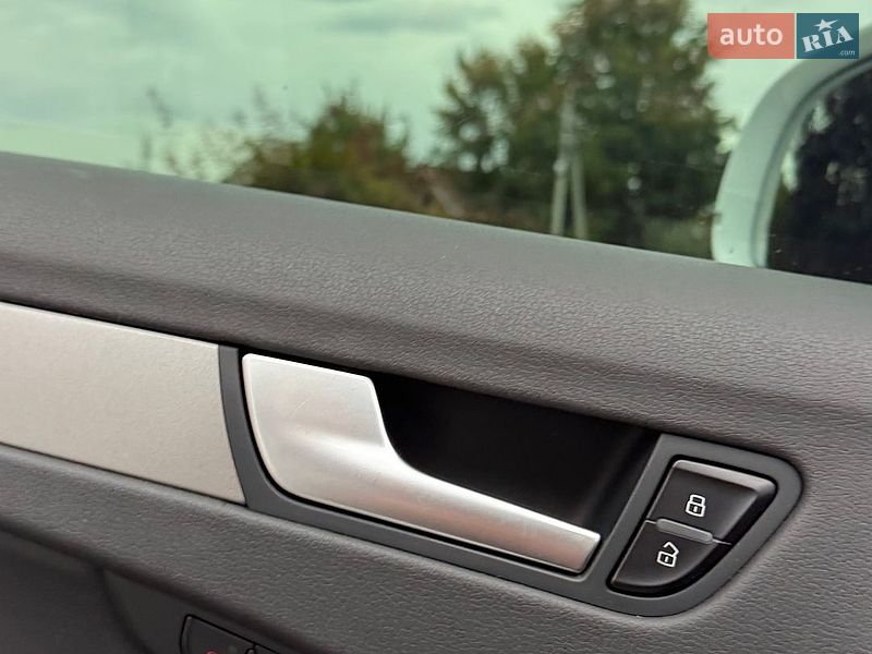 Седан Audi A4 2014 в Бершаді