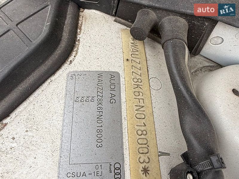 Седан Audi A4 2014 в Бершаді