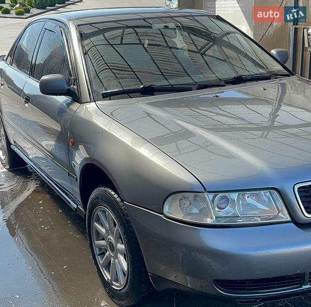 Седан Audi A4 1994 в Городенке фото 5 Седан Audi A4 1994 в Городенке