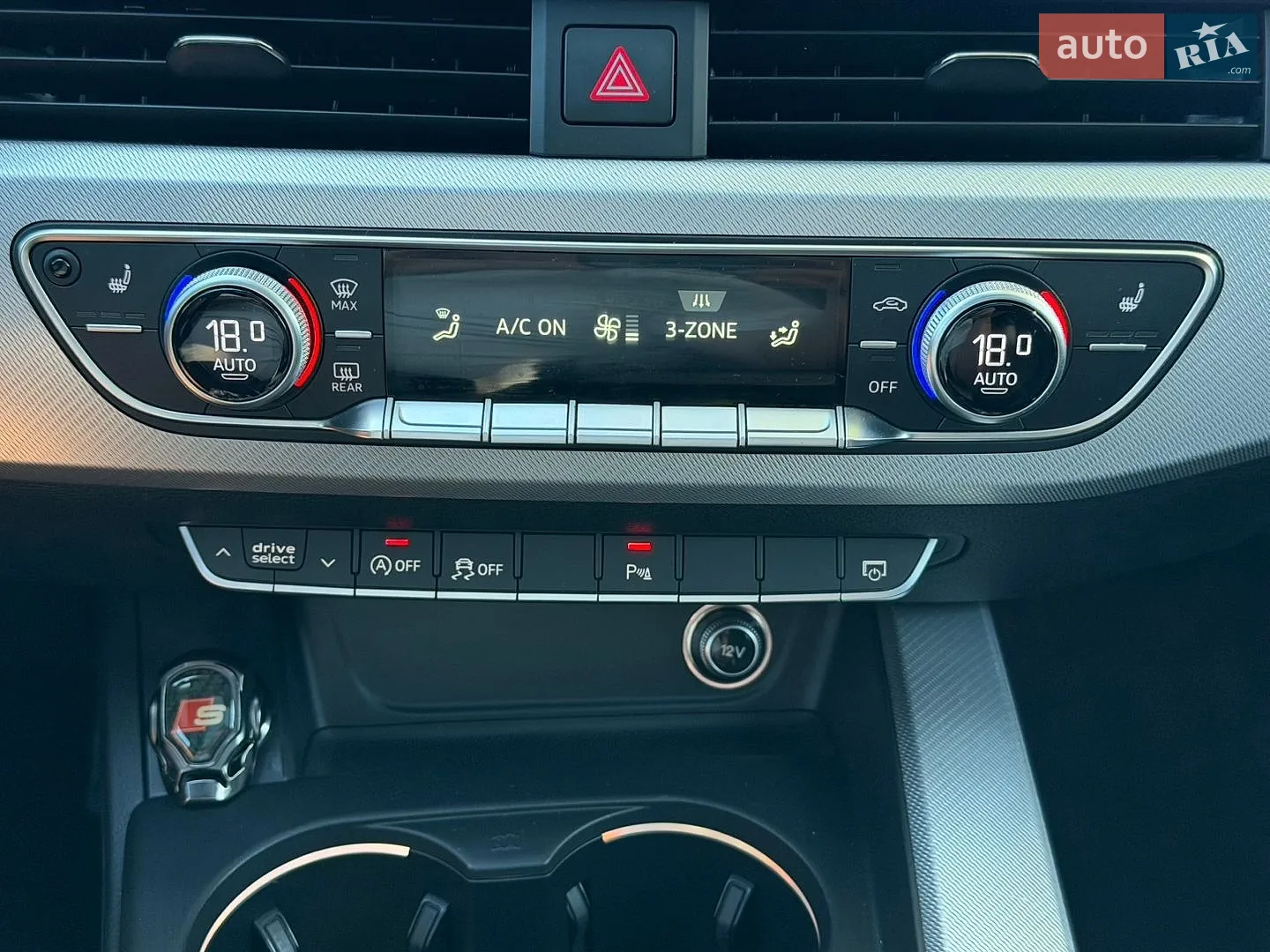 2015 Audi A4 - мініатюра 51