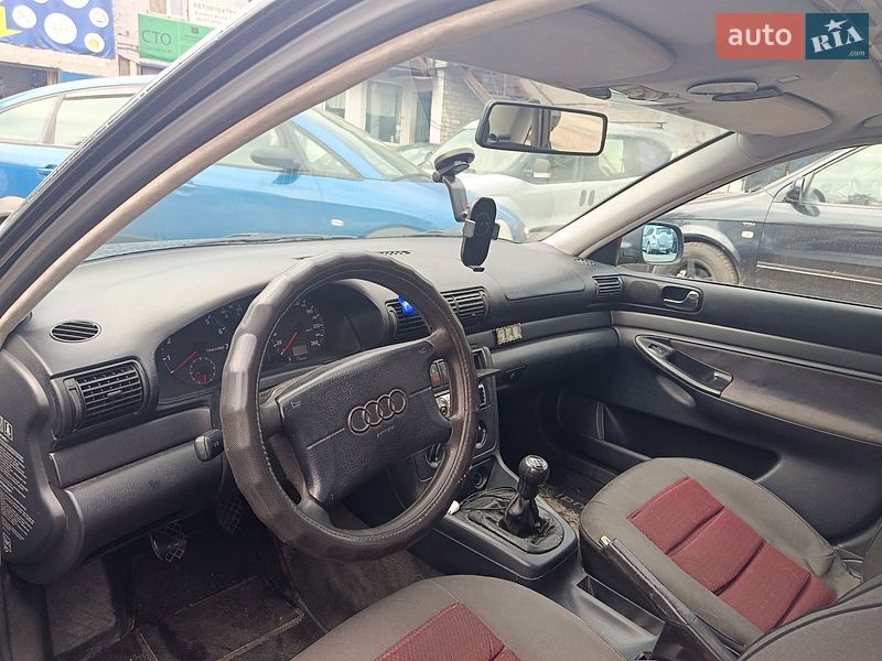 Седан Audi A4 1996 в Киеве