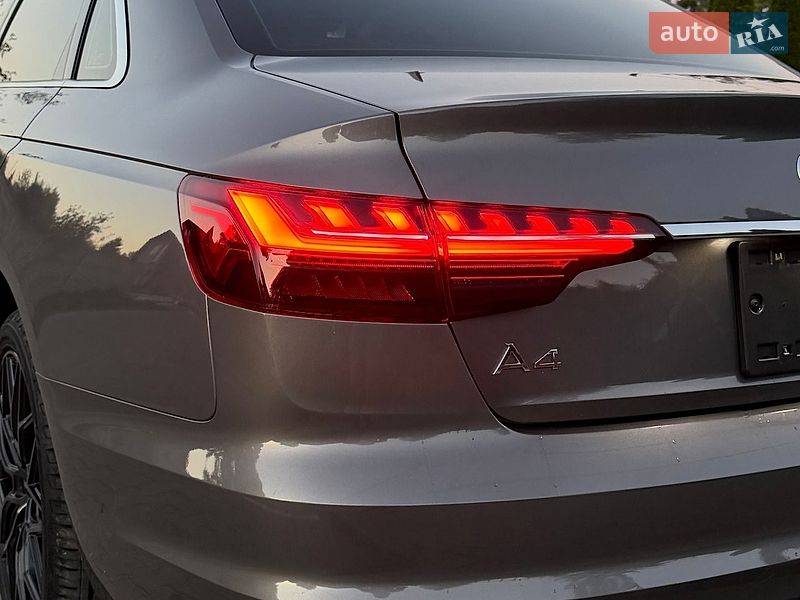 Седан Audi A4 2020 в Львові