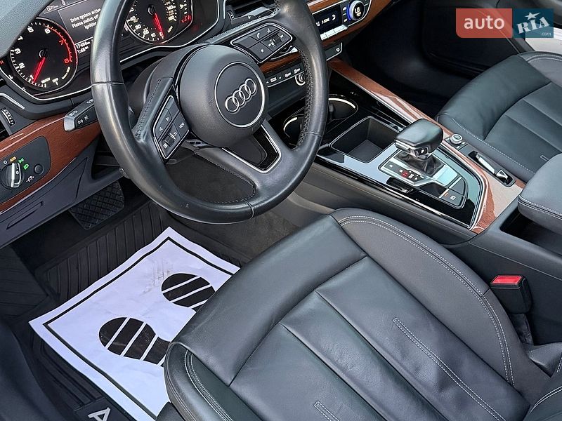 Седан Audi A4 2020 в Львові