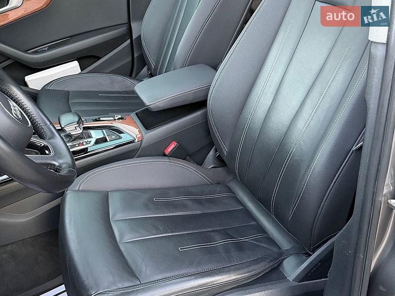 Седан Audi A4 2020 в Львові