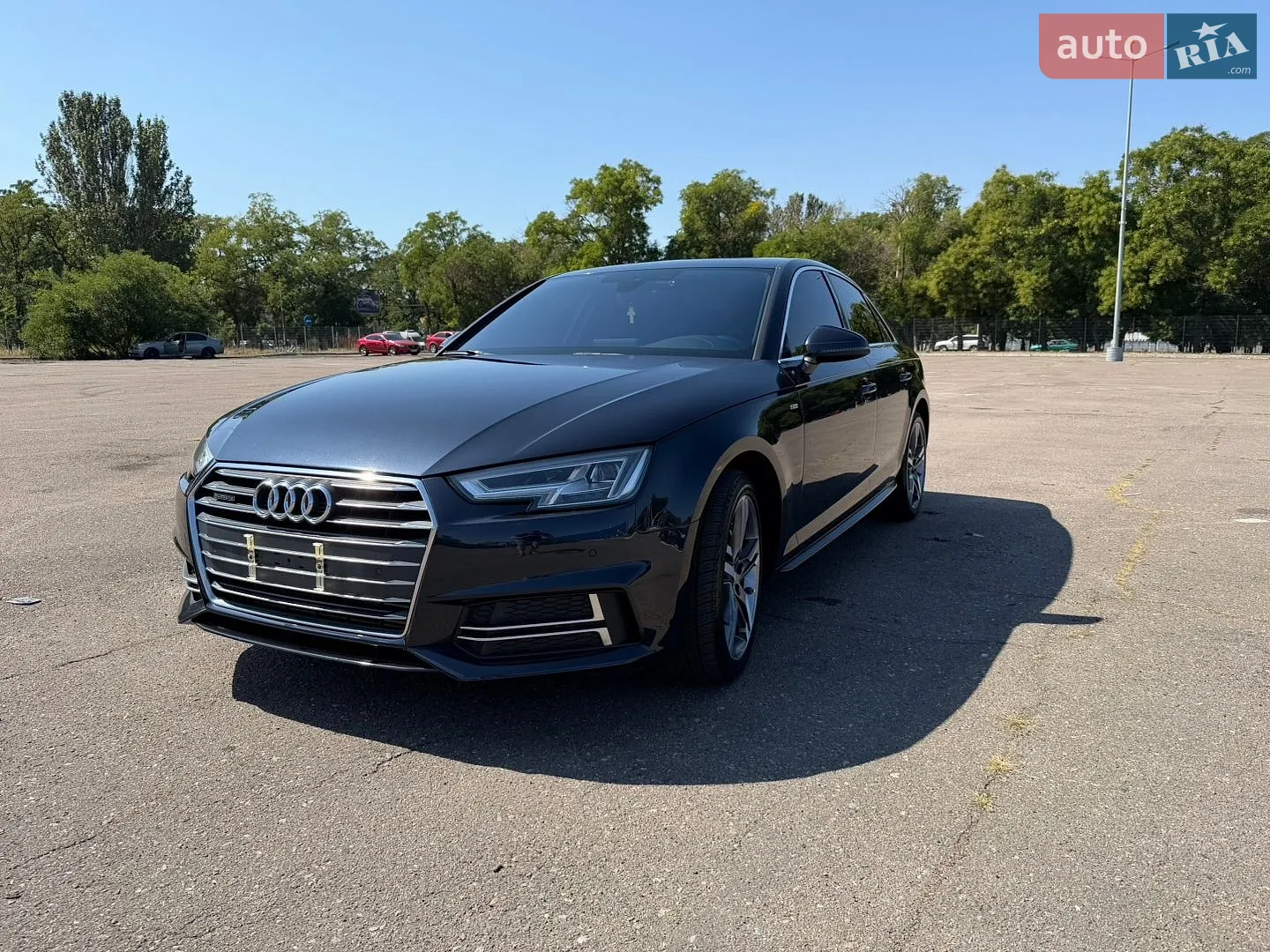 2017 Audi A4 - фото 1