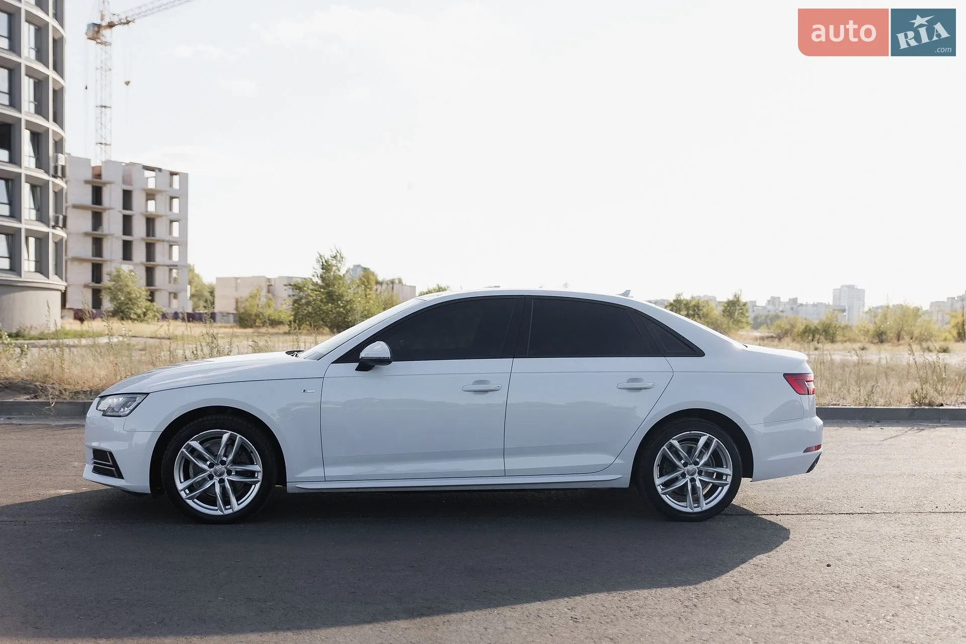 2016 Audi A4 - мініатюра 3