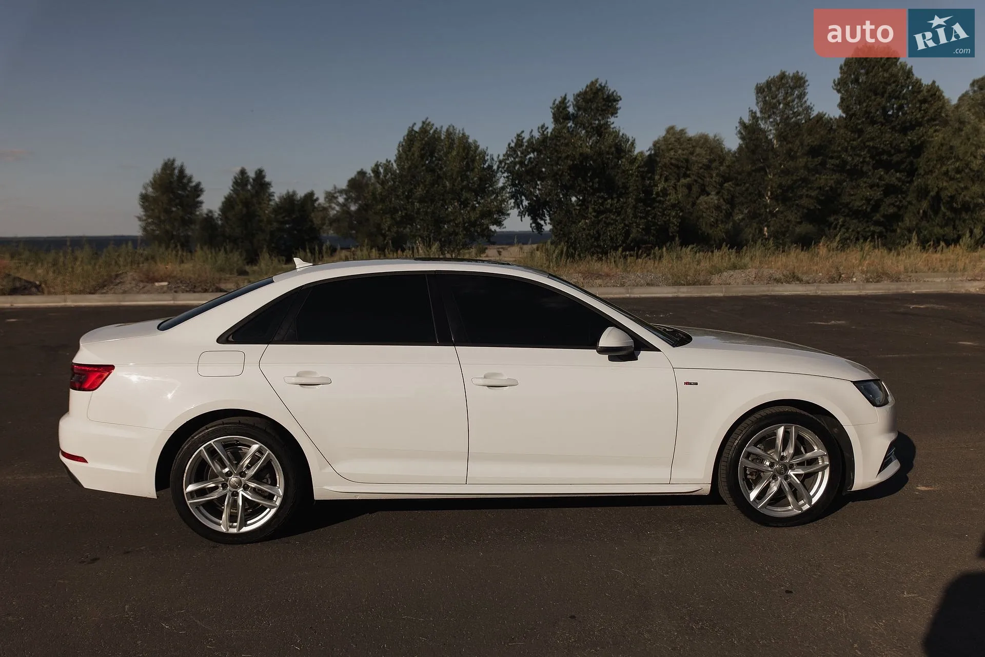 2016 Audi A4 - мініатюра 5