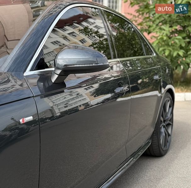 Седан Audi A4 2018 в Харкові