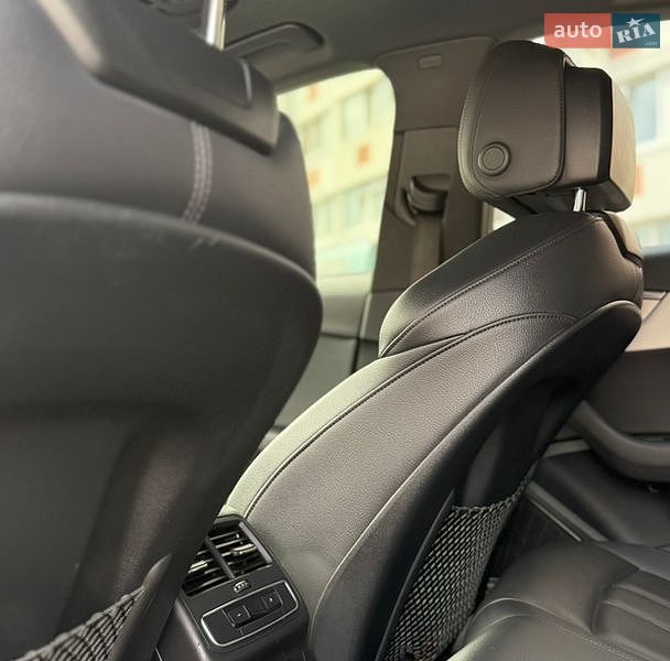 Седан Audi A4 2018 в Харкові