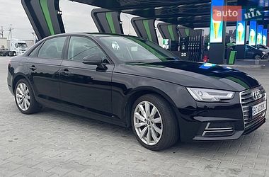Седан Audi A4 2016 в Львові