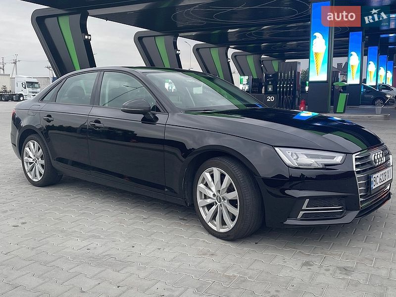 Седан Audi A4 2016 в Львові