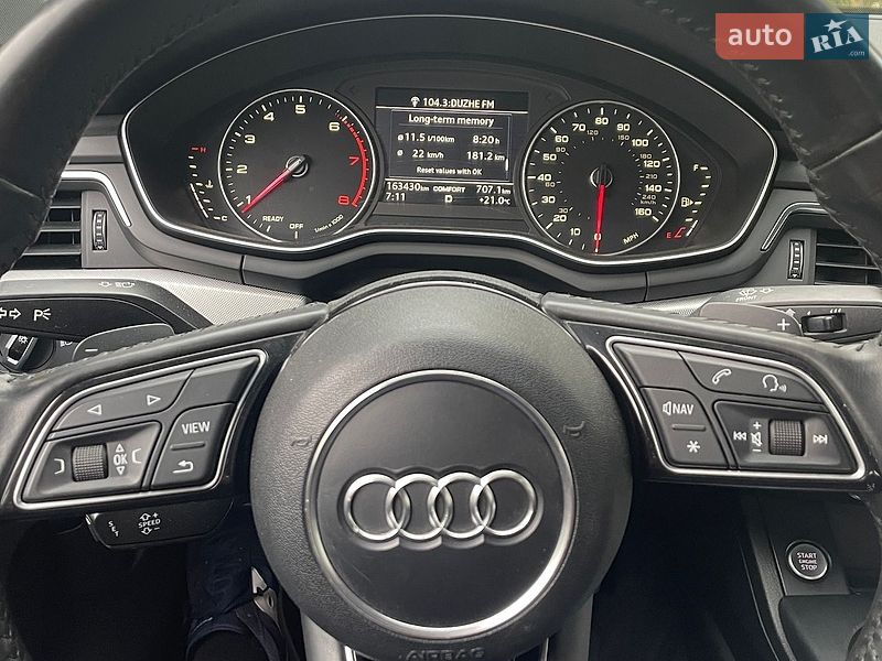 Седан Audi A4 2016 в Львові