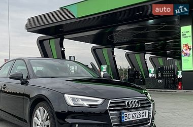 Седан Audi A4 2016 в Львові