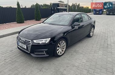 Седан Audi A4 2016 в Львові