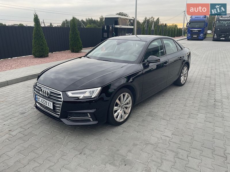 Седан Audi A4 2016 в Львові