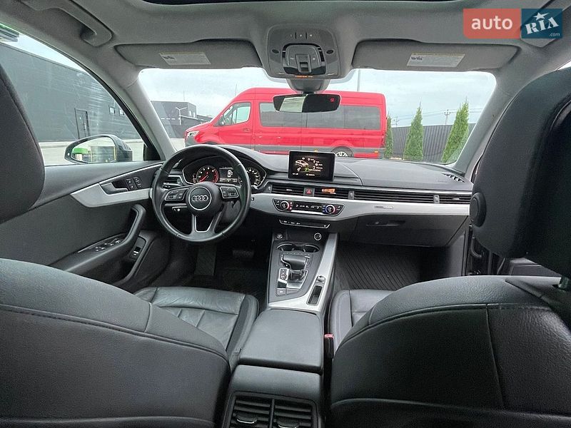 Седан Audi A4 2016 в Львові