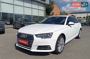 Седан Audi A4 2016 в Полтаве