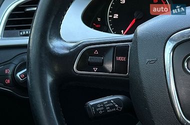 Седан Audi A4 2012 в Львові
