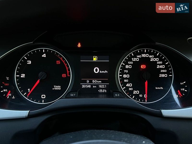 Седан Audi A4 2012 в Львові