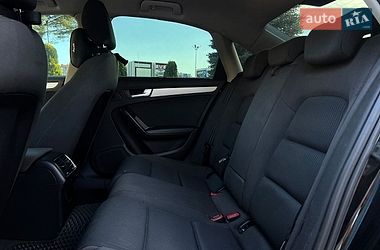 Седан Audi A4 2012 в Львові
