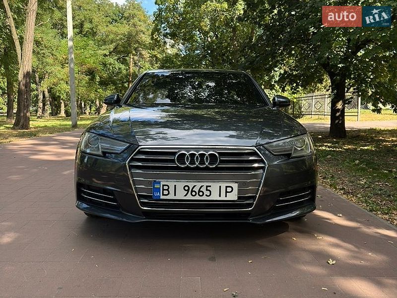 Седан Audi A4 2016 в Кременчуге