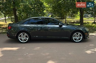 Седан Audi A4 2016 в Кременчуге